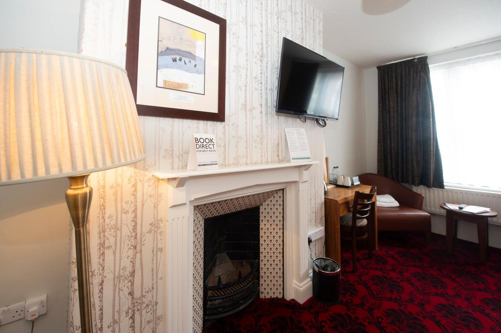 The Royal Hop Pole Wetherspoon Тьюксбери Экстерьер фото