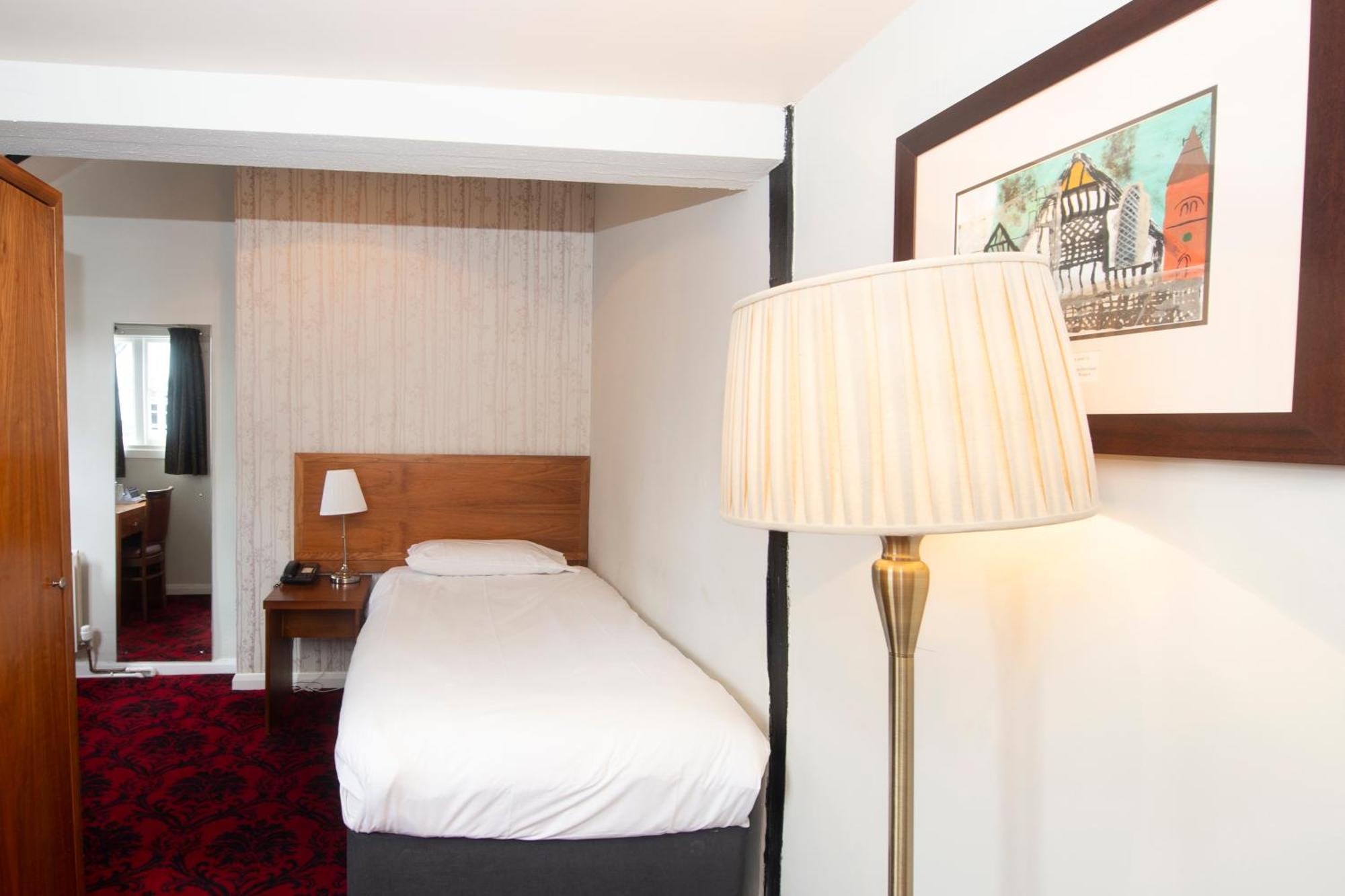 The Royal Hop Pole Wetherspoon Тьюксбери Экстерьер фото
