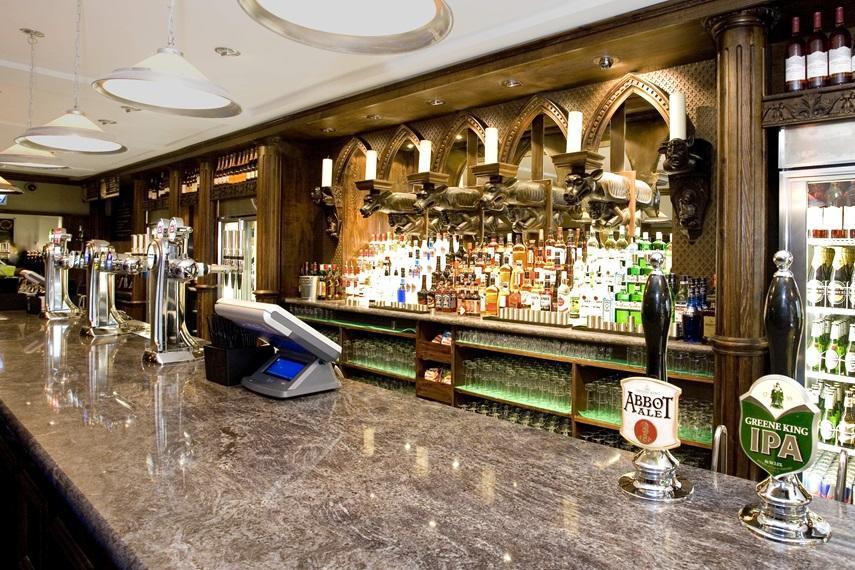 The Royal Hop Pole Wetherspoon Тьюксбери Экстерьер фото